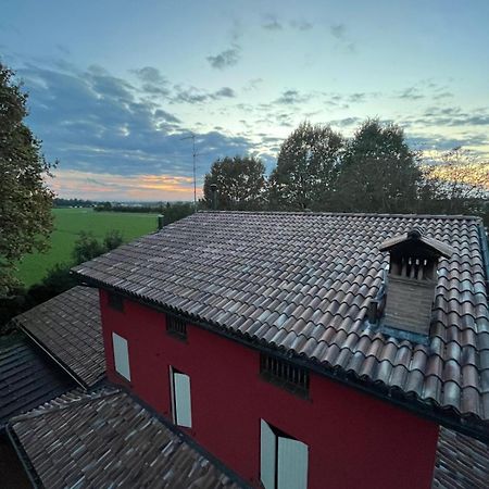 Tenuta Ferrari Cortile Zewnętrze zdjęcie